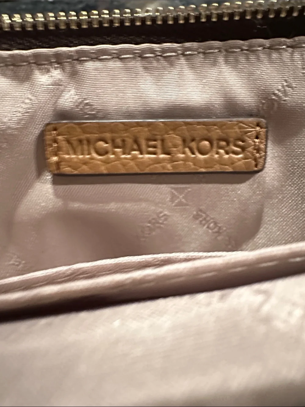 Michael Kors Fulton Large Top Zip Wristlet NWT Brown Acorn